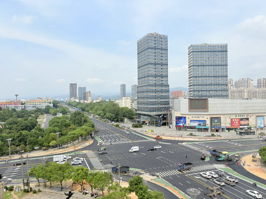 好消息！桂苑大道“環(huán)島”變“十字”，今日順利開放交通